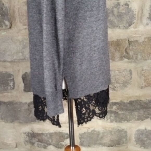 Topshop Gray V Neck Sweater with Lace‎ Trim Elegant Tunic Top Woman's 4 - Picture 6 of 15